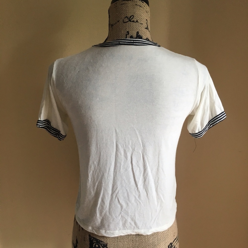 Brandy Melville tee shirt - Picture 3 of 3